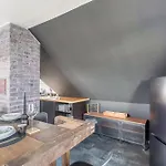 Industrial Apartmán